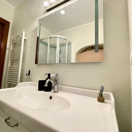 Apartment Brignole - Metropolitana- Ac - Bilocale 3 Posti Letto - 1000 Mbps - Tao's House 2 *